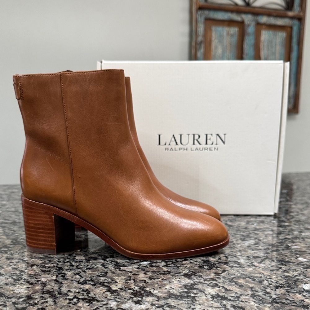 Lauren Ralph Lauren classic leather bootie Brown Ankle Booties NWT 5